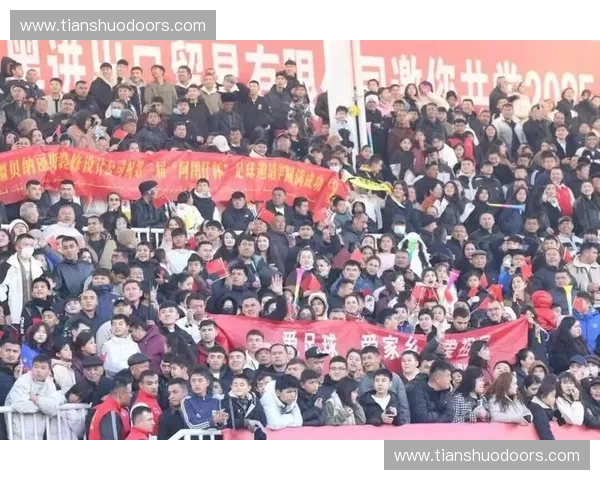 贵阳城市足球赛事激情上演吸引众多球迷齐聚现场共享运动盛宴精彩